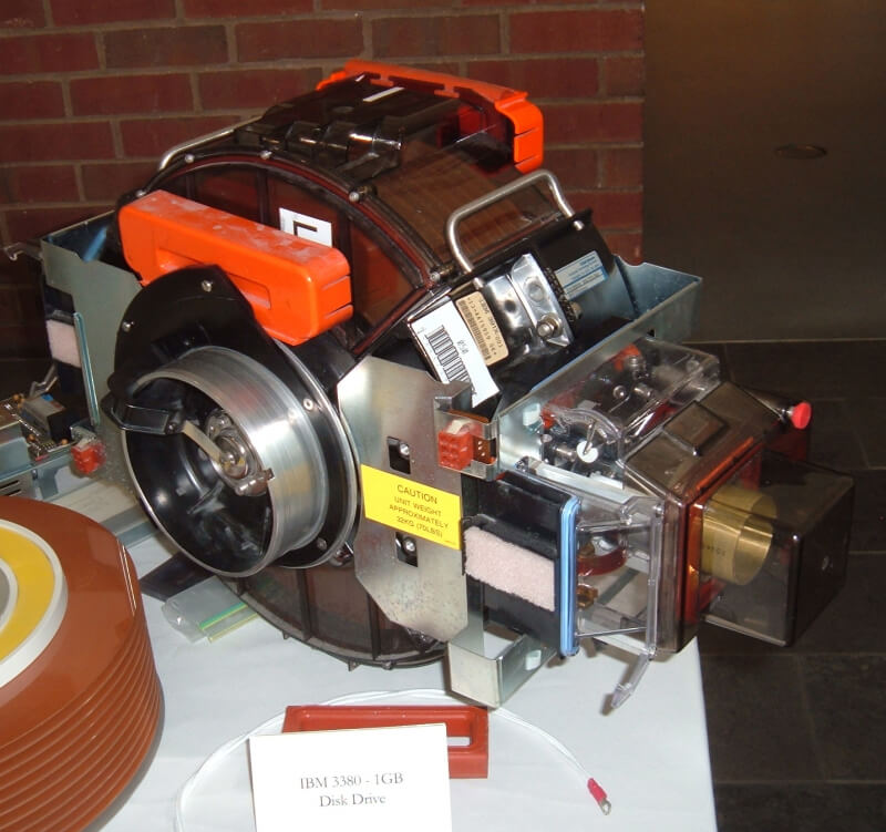 IBM 1GB disc