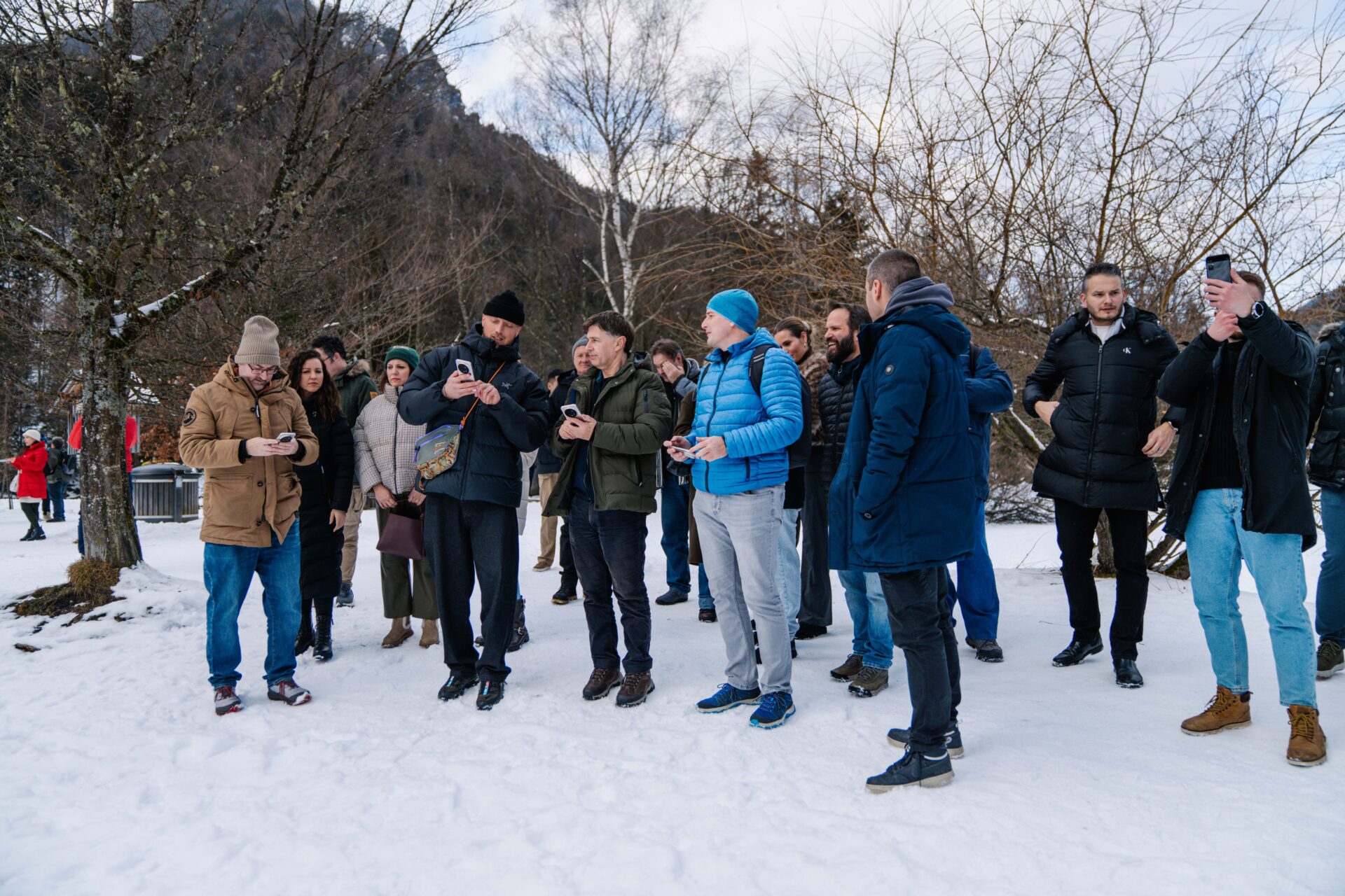 Ob jezeru Jasna je potekala praktična predstavitev fotografskih zmogljivosti HONOR Magic8 Pro