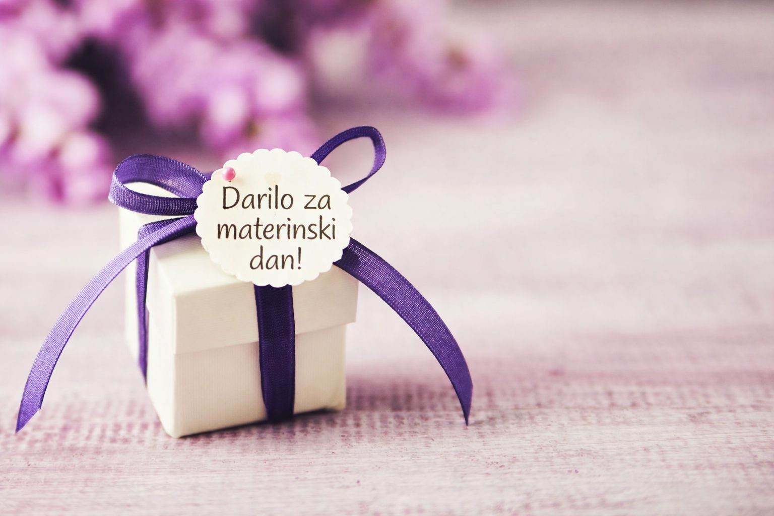 Darilo za materinski dan