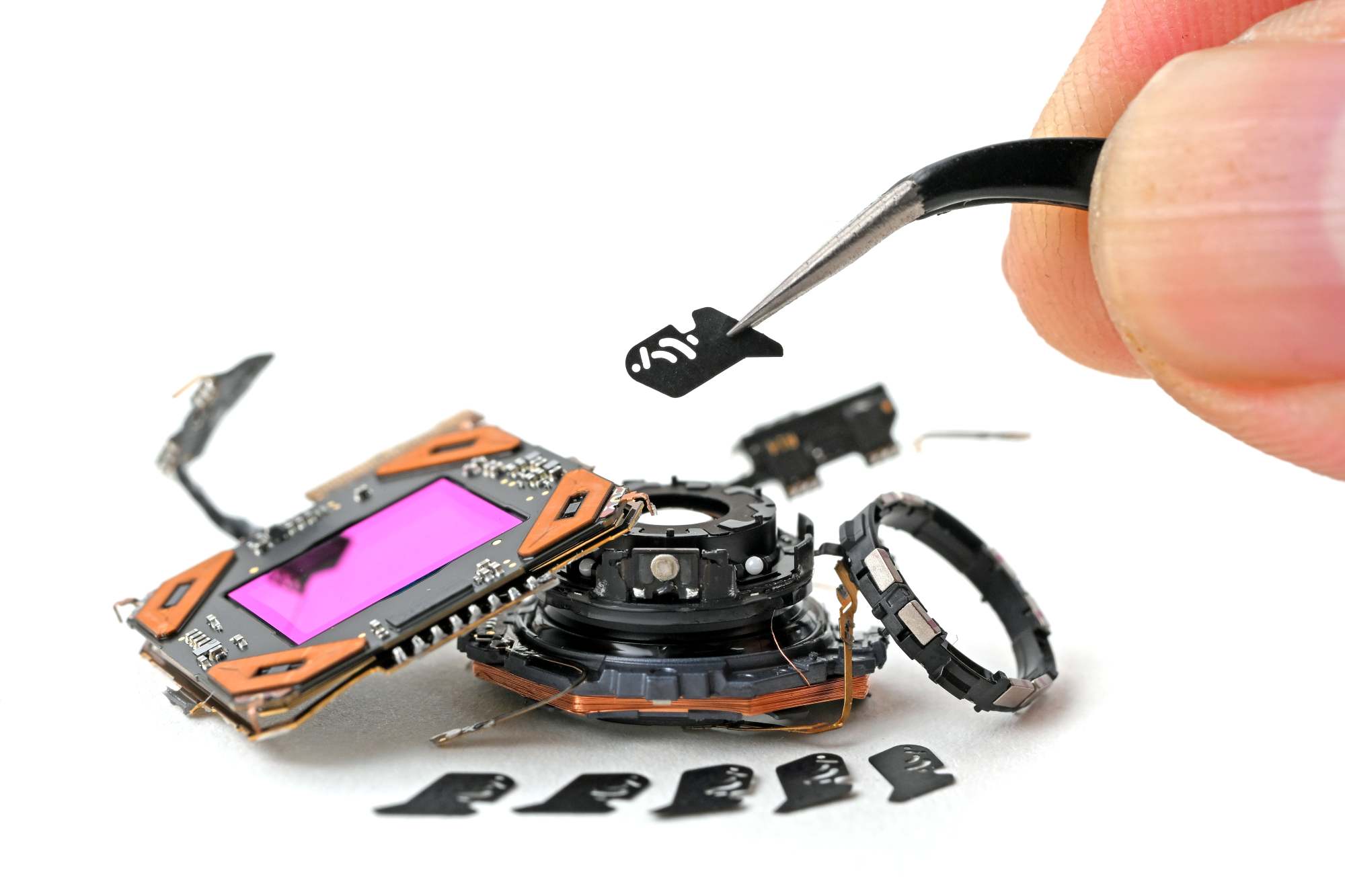 (Ekipa iFixit) iPhone 18 Pro in 18 Pro Max