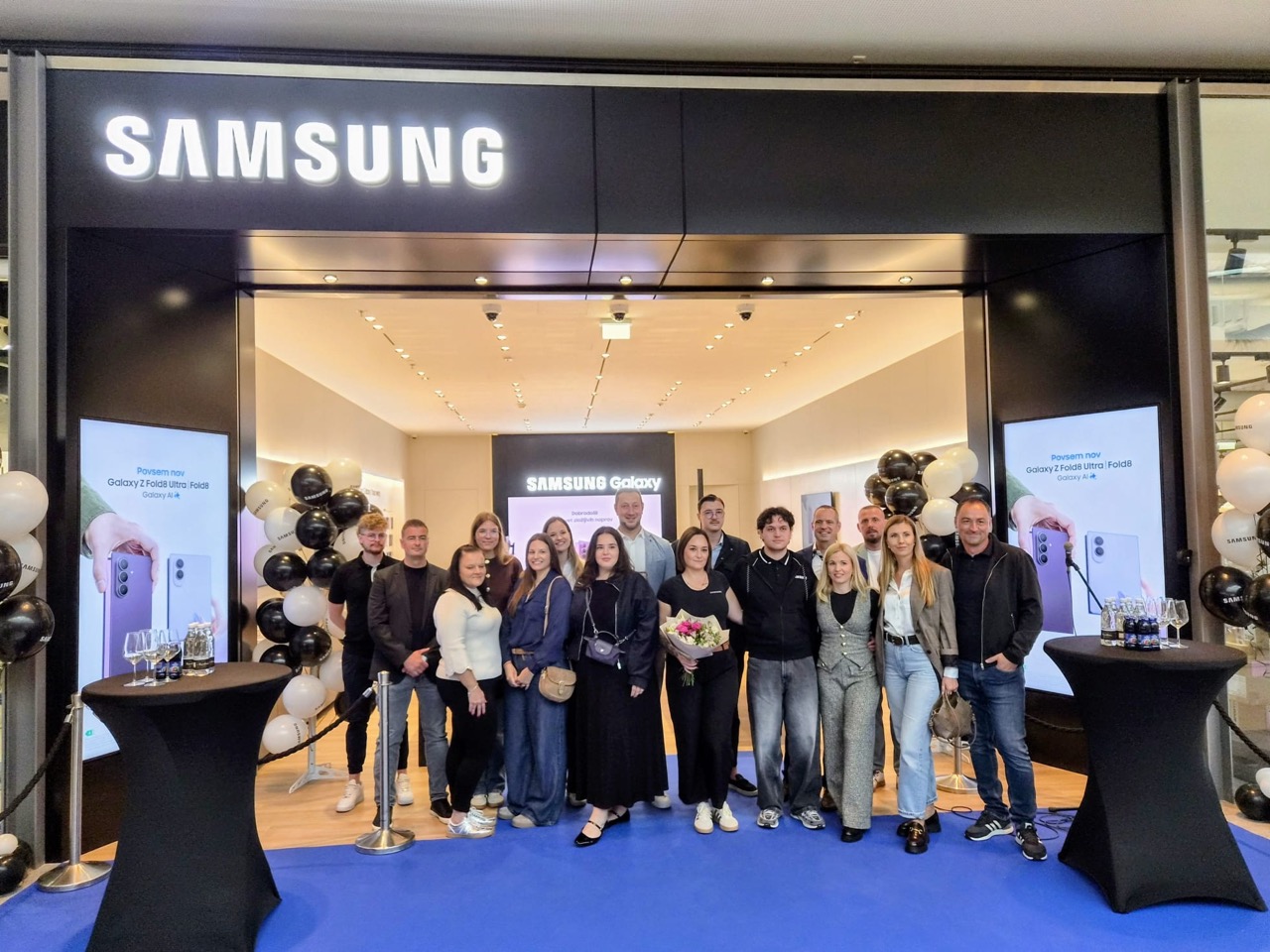 Podjetje Samsung je v nakupovalnem središču ALEJA v sodelovanju s partnerjem Sgermobil odprlo novo trgovino Samsung Experience Store.
